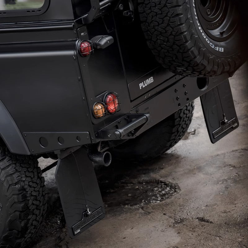 PLUMB rear bumper modification kit for Land Rover Defender old model 90-2016.  Protective anti-collision bumper and rear climbing footstep.