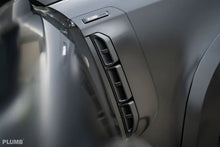 Load image into Gallery viewer, PLUMB &quot;M-one&quot; Series Side Air Vents For Land Rover Defender 90/110/130/V8