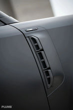 Load image into Gallery viewer, PLUMB &quot;M-one&quot; Series Side Air Vents For Land Rover Defender 90/110/130/V8