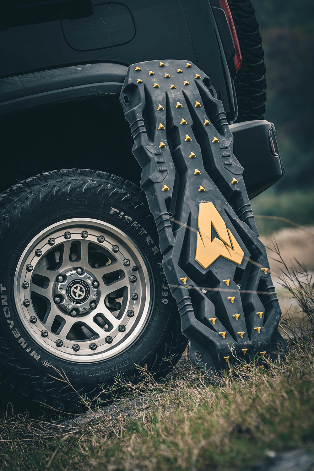 Arcane Warrior off-road traction mats for enhanced vehicle recovery support