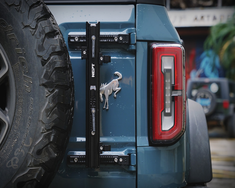 NEPT Wasteland Ford Bronco Flag Pole Mount