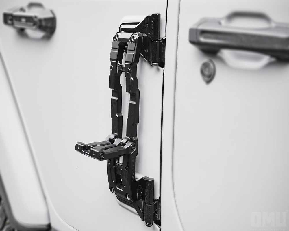 OMU Aluminum Door Hinge Step For Jeep Wrangler