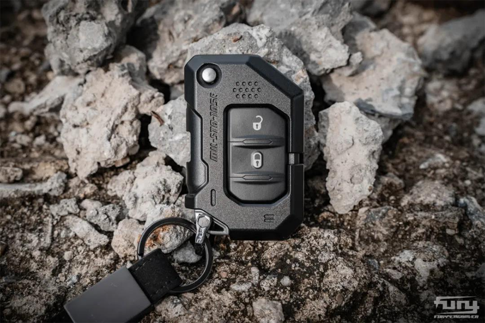 Jeep Wrangler JL & JT stylish key fob case – FURY Gravity aluminum design