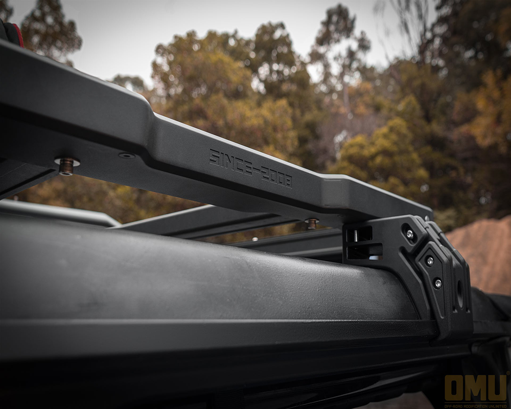 OMU Aluminum Roof Rack With Rear Window Side Ladder