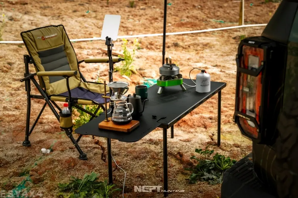 NEPT Wasteland Ford Bronco Rear Cargo Platform