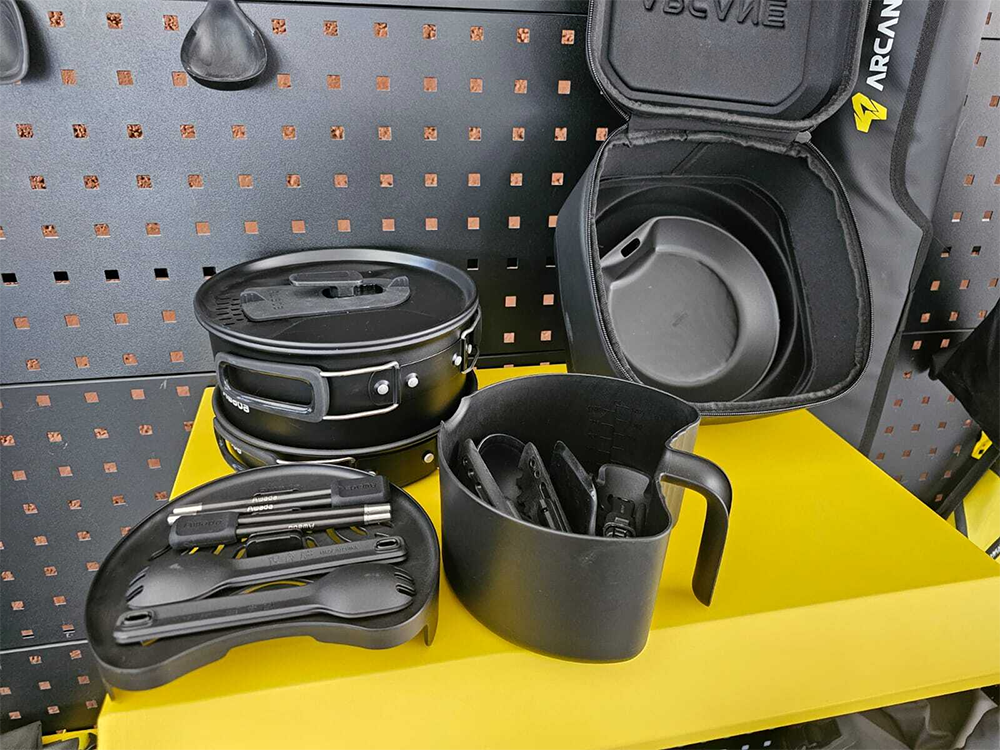 Arcane Warrior LANDING Outdoor Cooking Set