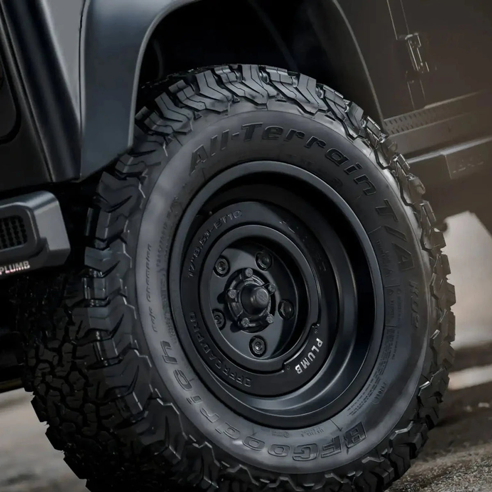 PLUMB Land Rover Defender Classic Series 76  Forged Wheel