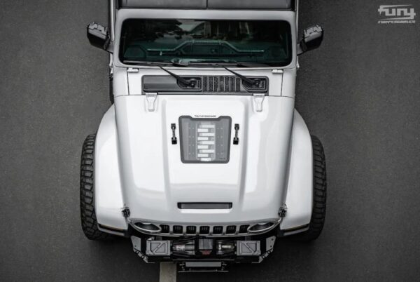 white hood on a jeep wrangler with tempered glass